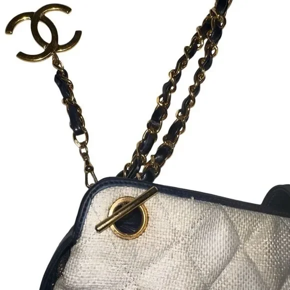 Chanel canvas and leather bag - Picture 9 of 16